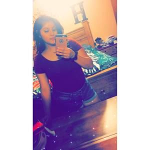 Meet your Posher, Laura nicole